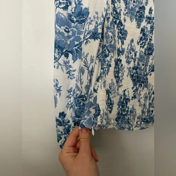 Reformation Reign Top in Olympia Print - Size 8 - Picture 8 of 12